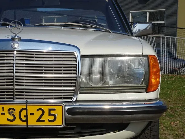 Mercedes-benz 230 c (met 280 lpg-motor), 50-sg-25 - afbeelding 3 van  51