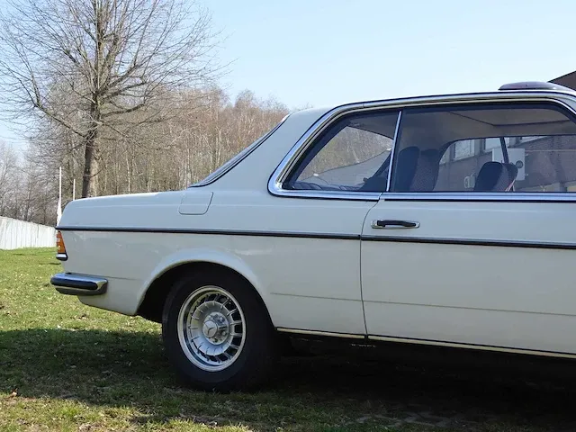 Mercedes-benz 230 c (met 280 lpg-motor), 50-sg-25 - afbeelding 9 van  51