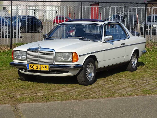 Mercedes-benz 230 c (met 280 lpg-motor), 50-sg-25 - afbeelding 1 van  51