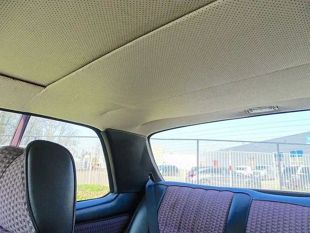 Mercedes-benz 230 c (met 280 lpg-motor), 50-sg-25 - afbeelding 37 van  51