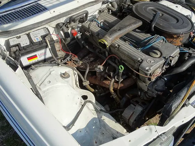 Mercedes-benz 230 c (met 280 lpg-motor), 50-sg-25 - afbeelding 43 van  51