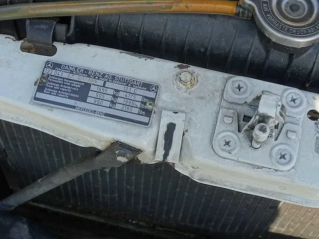 Mercedes-benz 230 c (met 280 lpg-motor), 50-sg-25 - afbeelding 46 van  51