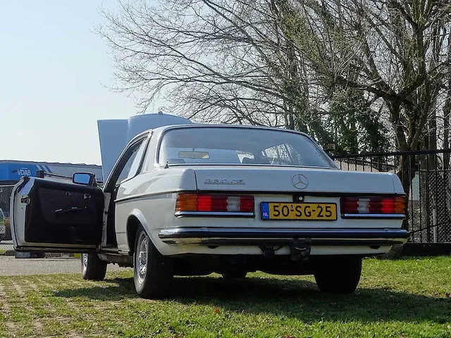 Mercedes-benz 230 c (met 280 lpg-motor), 50-sg-25 - afbeelding 47 van  51