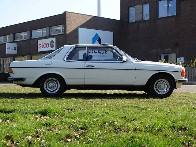 Mercedes-benz 230 c (met 280 lpg-motor), 50-sg-25 - afbeelding 48 van  51