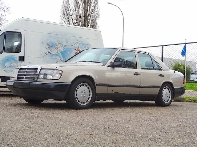 Mercedes-benz 230 e (project-basis) - afbeelding 12 van  49