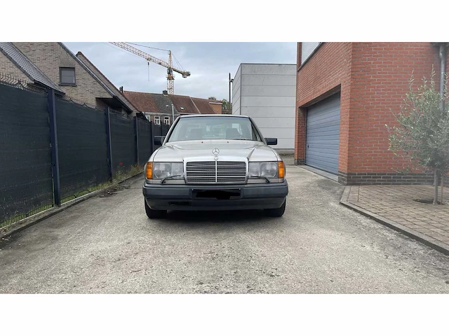 Mercedes-benz 230e, 1988 - afbeelding 12 van  19