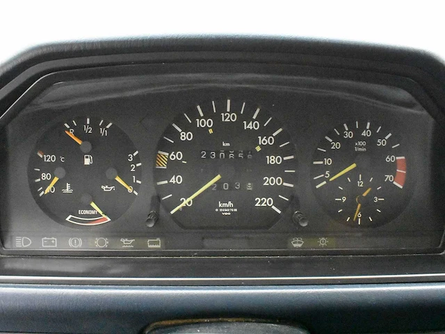 Mercedes benz 230e - afbeelding 7 van  44