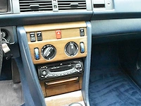 Mercedes benz 230e - afbeelding 8 van  44