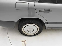 Mercedes benz 230e - afbeelding 26 van  44