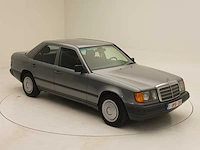 Mercedes benz 230e - afbeelding 41 van  44