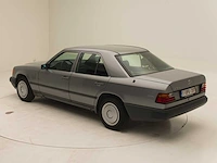 Mercedes benz 230e - afbeelding 42 van  44