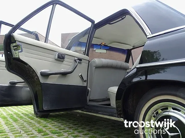 Mercedes-benz 250 /8 - afbeelding 24 van  50