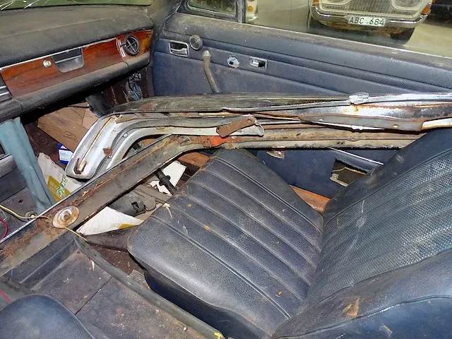 Mercedes-benz 250 ce automatic (project-basis), dr-32-94 - afbeelding 24 van  38