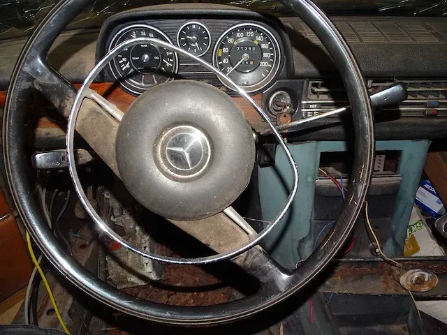 Mercedes-benz 250 ce automatic (project-basis), dr-32-94 - afbeelding 25 van  38