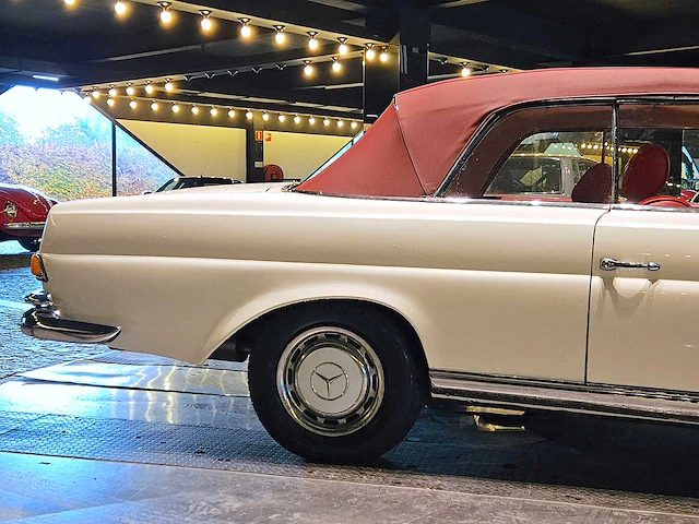 Mercedes-benz 250 se cabriolet automatic - afbeelding 9 van  58