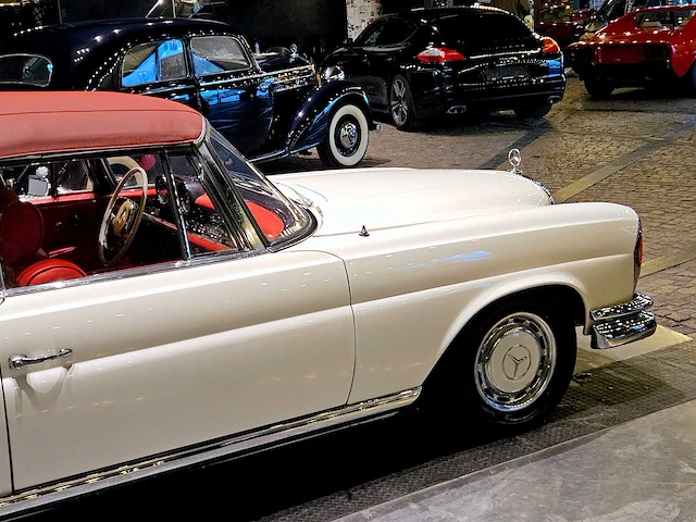 Mercedes-benz 250 se cabriolet automatic - afbeelding 11 van  58