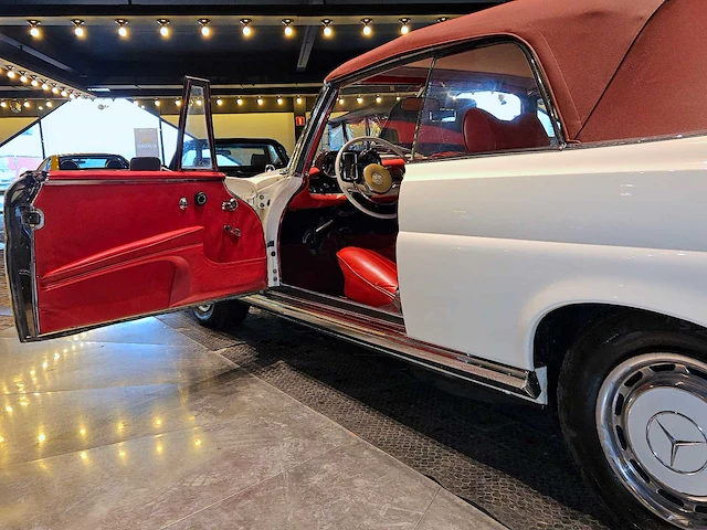 Mercedes-benz 250 se cabriolet automatic - afbeelding 35 van  58