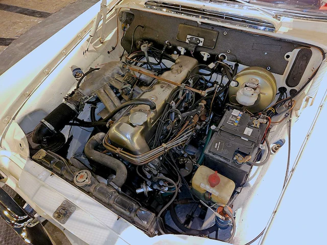 Mercedes-benz 250 se cabriolet automatic - afbeelding 50 van  58