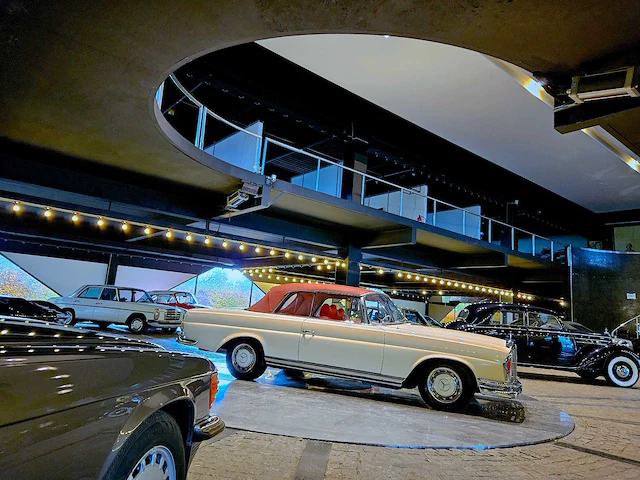Mercedes-benz 250 se cabriolet automatic - afbeelding 56 van  58