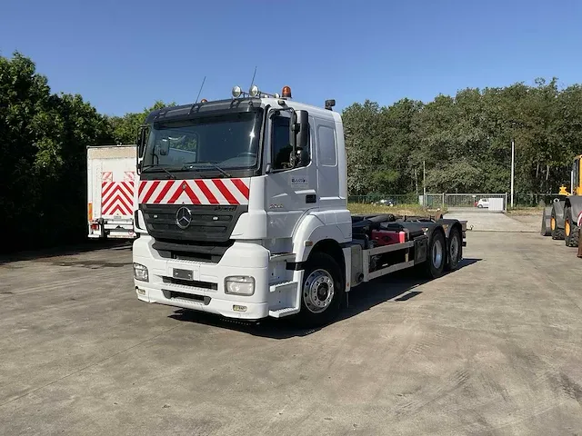 Mercedes-benz 2643 l 6x2/8.0 vrachtwagen met containersysteem - afbeelding 1 van  34