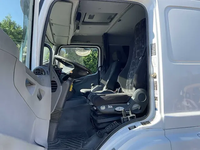 Mercedes-benz 2643 l 6x2/8.0 vrachtwagen met containersysteem - afbeelding 18 van  34