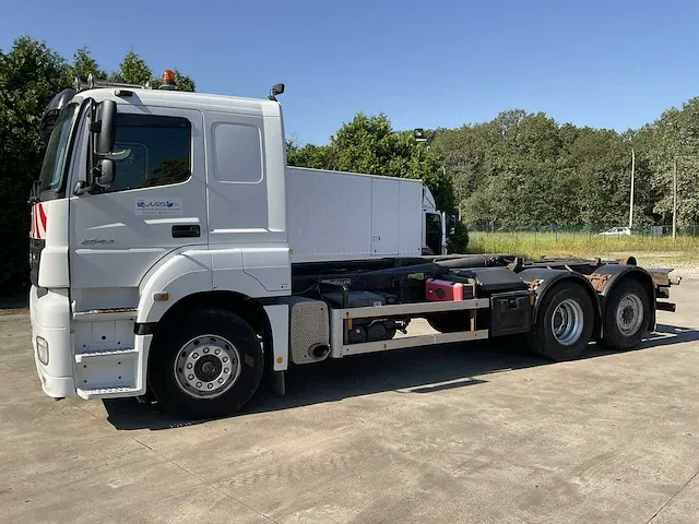 Mercedes-benz 2643 l 6x2/8.0 vrachtwagen met containersysteem - afbeelding 23 van  34