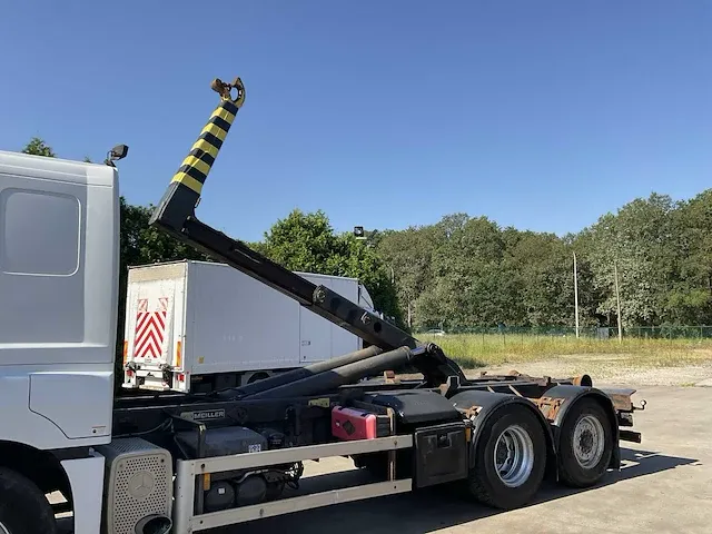 Mercedes-benz 2643 l 6x2/8.0 vrachtwagen met containersysteem - afbeelding 34 van  34