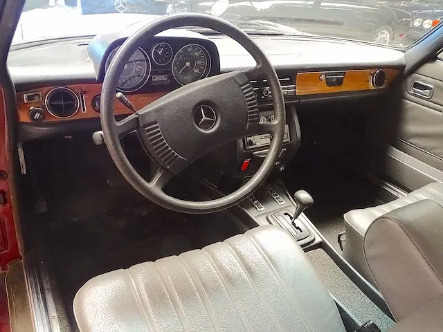 Mercedes-benz 280 c - afbeelding 24 van  46