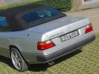 Mercedes-benz 300 ce -24 cabriolet - afbeelding 4 van  52