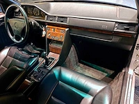 Mercedes-benz 300 ce -24 cabriolet - afbeelding 14 van  46