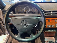 Mercedes-benz 300 ce -24 cabriolet - afbeelding 32 van  46