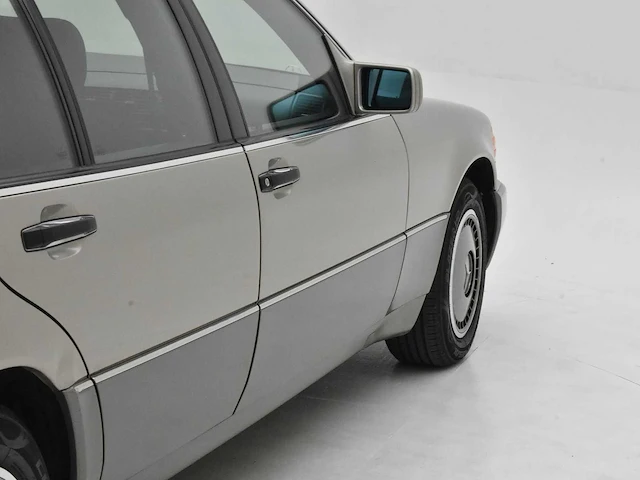Mercedes-benz 300 se w140 3.2 - afbeelding 10 van  59
