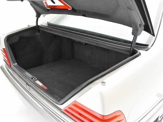 Mercedes-benz 300 se w140 3.2 - afbeelding 26 van  59