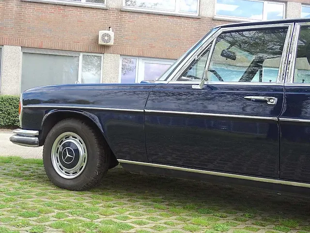 Mercedes-benz 300 sel 6.3 - afbeelding 2 van  48