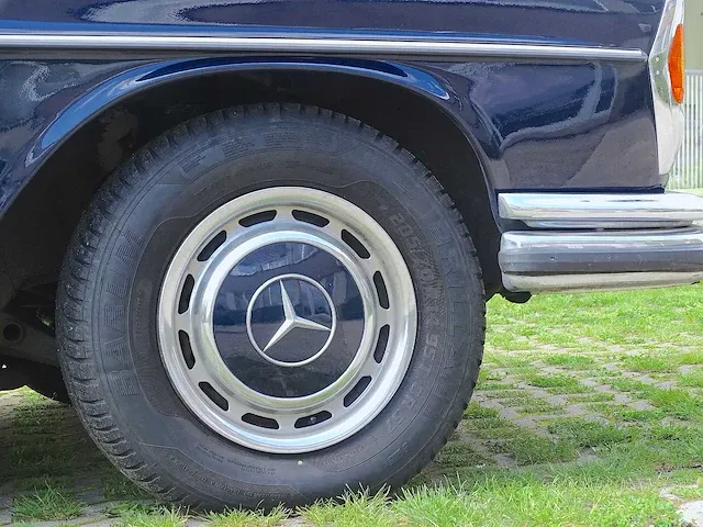 Mercedes-benz 300 sel 6.3 - afbeelding 9 van  48