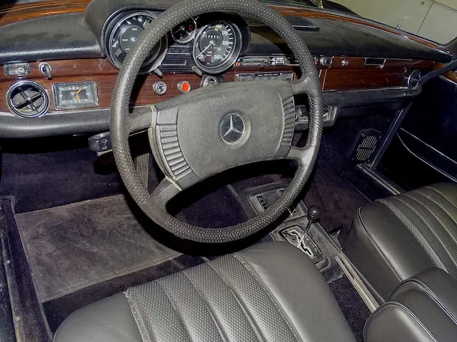 Mercedes-benz 300 sel 6.3 - afbeelding 18 van  48