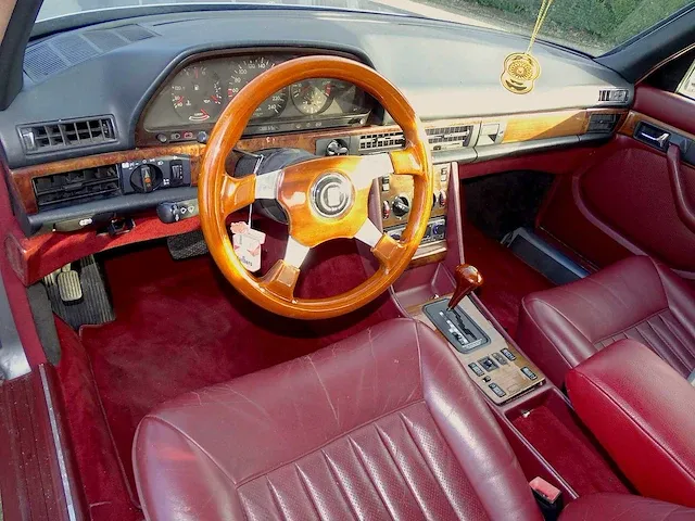 Mercedes-benz 300 sel - afbeelding 28 van  50