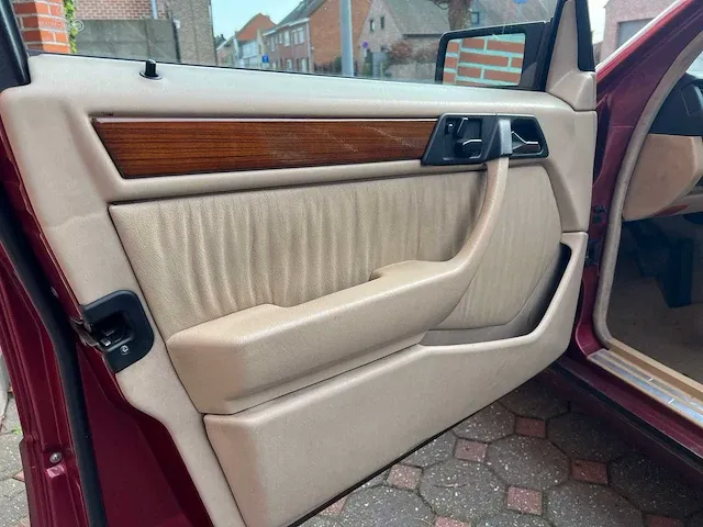 Mercedes-benz 300 w124, 1990 - afbeelding 2 van  42