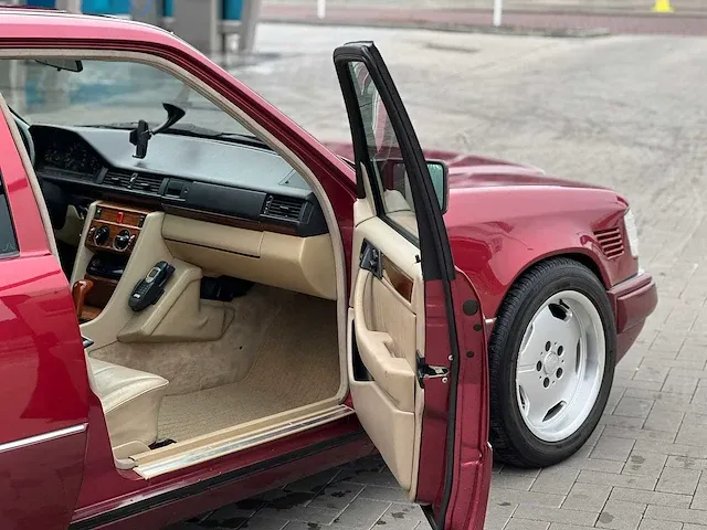 Mercedes-benz 300 w124, 1990 - afbeelding 4 van  42