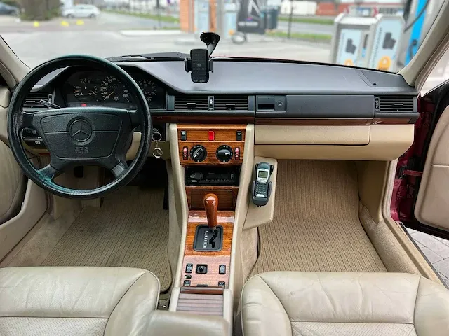 Mercedes-benz 300 w124, 1990 - afbeelding 15 van  42