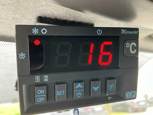 Mercedes-benz 313cdi sprinter bestelwagen met gekoelde laadruimte - afbeelding 2 van  16