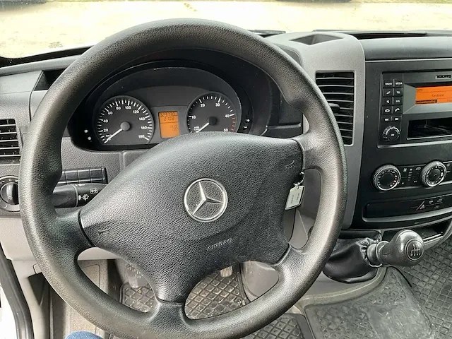 Mercedes-benz 313cdi sprinter bestelwagen met gekoelde laadruimte - afbeelding 13 van  16