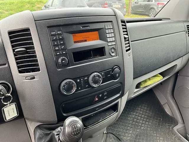 Mercedes-benz 313cdi sprinter bestelwagen met gekoelde laadruimte - afbeelding 15 van  16