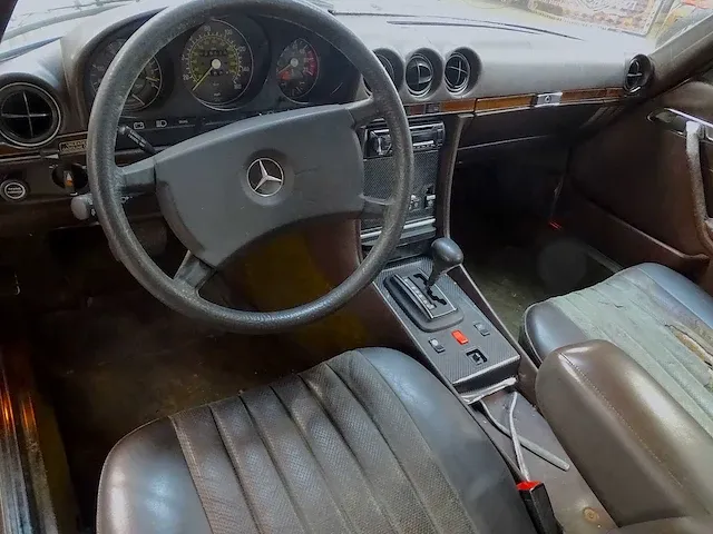 Mercedes-benz 380 sl (barn-find) - afbeelding 26 van  50