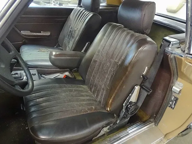 Mercedes-benz 380 sl (barn-find) - afbeelding 27 van  50