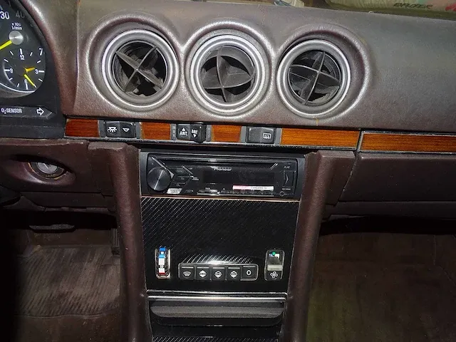 Mercedes-benz 380 sl (barn-find) - afbeelding 28 van  50