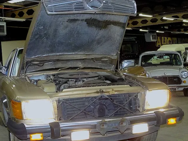 Mercedes-benz 380 sl (barn-find) - afbeelding 37 van  50