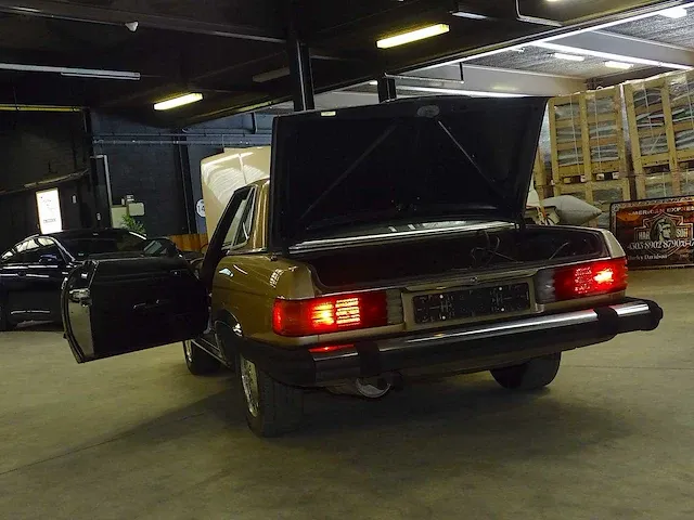 Mercedes-benz 380 sl (barn-find) - afbeelding 42 van  50