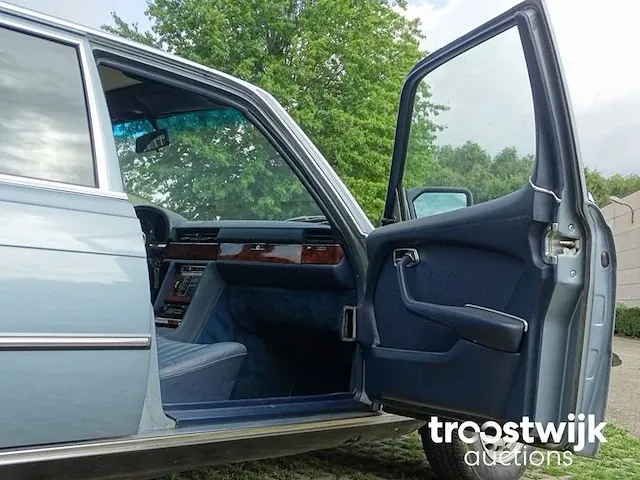 Mercedes-benz 450 sel 6.9 - afbeelding 18 van  49