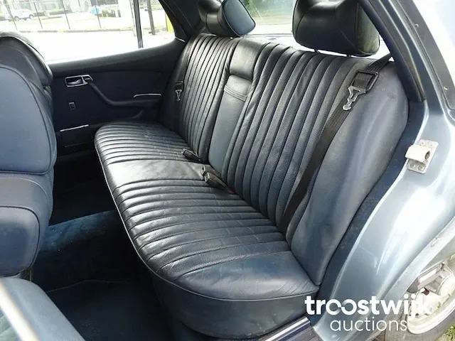 Mercedes-benz 450 sel 6.9 - afbeelding 31 van  49